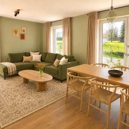 Appartamento Alpakahof - Familienbett, Spielgarten & Tiere Bad Gandersheim